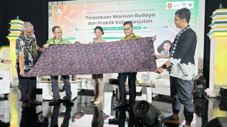 INACRAFT 2025: The Launch of Sustainable Palm Oil-based Batik Wax, A Collaboration in Cultural Heritage and Sustainable Practices